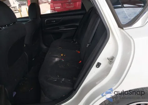 2015 Nissan Altima 2.5/2.5 S/2.5 Sl/2.5 Sv z USA, uszkodzony, nr VIN 1N4AL3AP3FC295679